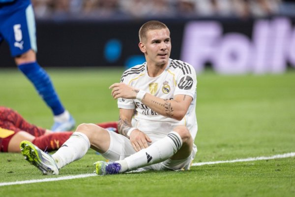 记者:马斯坦托诺、门迪、卡瓦哈尔、阿诺德、吕迪格缺战赫塔费 记者:马斯坦托诺、门迪、卡瓦哈尔、阿诺德、吕迪格缺战赫塔费