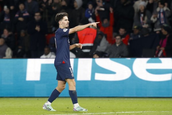 维蒂尼亚本赛季已三场赛事 单场触球次数150+,五大职业联赛 球员中最多 维蒂尼亚本赛季已三场赛事 单场触球次数150+,五大职业联赛 球员中最多