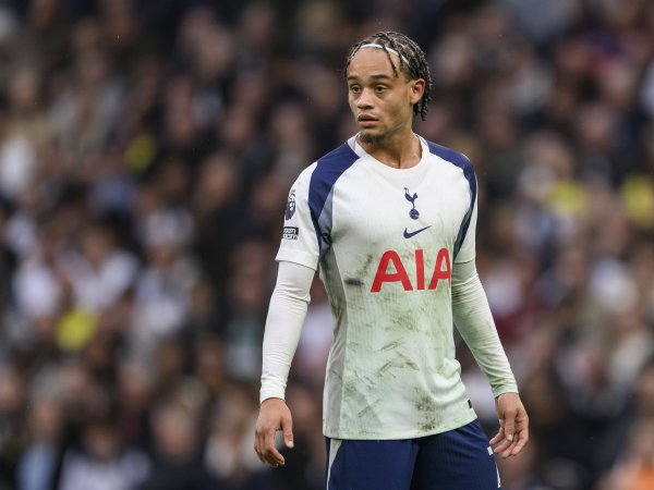 西蒙斯:今晚我们会享受获胜 ,然后从明天开始专注于对阵曼联 西蒙斯:今晚我们会享受获胜 ,然后从明天开始专注于对阵曼联