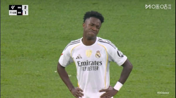 ESPN记者:阿隆索换下维尼修斯因他在一次防卫 中没跟上对手 ESPN记者:阿隆索换下维尼修斯因他在一次防卫 中没跟上对手