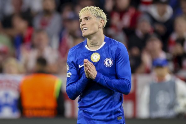 英媒:蓝军对加纳乔练习 后额外训练很满意,但球员还需适应球队的策略 英媒:蓝军对加纳乔练习 后额外训练很满意,但球员还需适应球队的策略