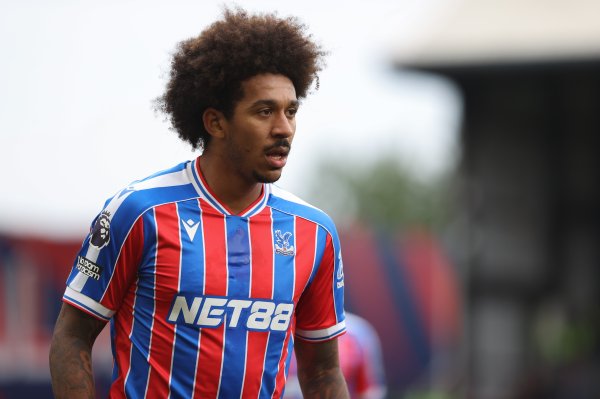 理查兹：上次见埃泽这样出色  得分  还穿着我们运动活动    服  ，为他感到高兴吧