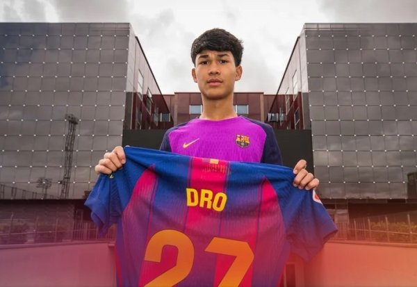 17岁完成巴萨正式比赛首秀！德罗：那次经历独一无二，我非常开心