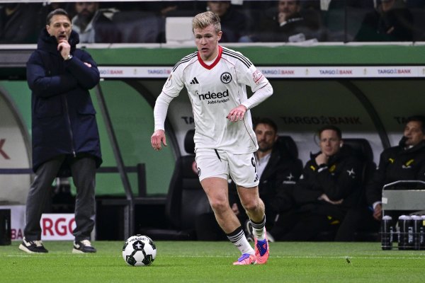 伯卡特：凯恩的积极回防对球队助益很大 我在德国队还只是应战  者