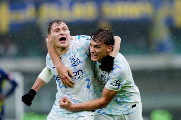 意甲-巴雷拉造乌龙泽林斯基破门 国米2-1维罗纳