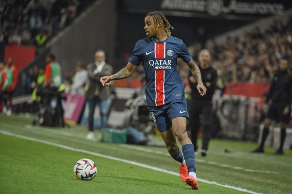 记者:巴尔科拉周四未参加巴黎合练,出战里昂存疑 记者:巴尔科拉周四未参加巴黎合练,出战里昂存疑