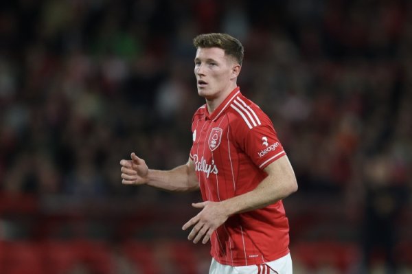 镜报:曼联目标安德森可能需1.2亿镑,需通过出售5名球员筹钱 镜报:曼联目标安德森可能需1.2亿镑,需通过出售5名球员筹钱