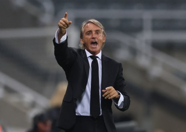 斯基拉：曼奇尼与萨德签约至明年，含2年续约选项+年薪800万欧