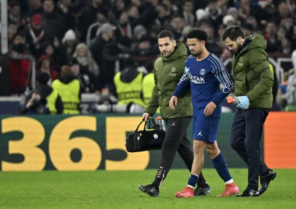 队报:巴黎对小埃梅里的低迷惊讶,认为练习 竞技状态 和身体指标都很好 队报:巴黎对小埃梅里的低迷惊讶,认为练习 竞技状态 和身体指标都很好